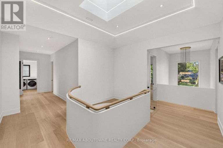 146 THIRD LINE, Oakville (BR Bronte), Ontario, L6L3Z8