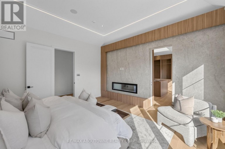 146 THIRD LINE, Oakville (BR Bronte), Ontario, L6L3Z8