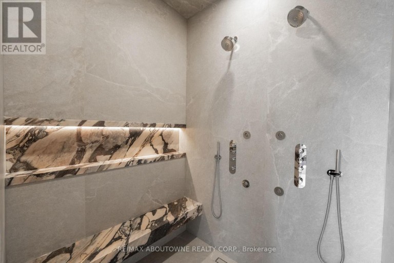 146 THIRD LINE, Oakville (BR Bronte), Ontario, L6L3Z8