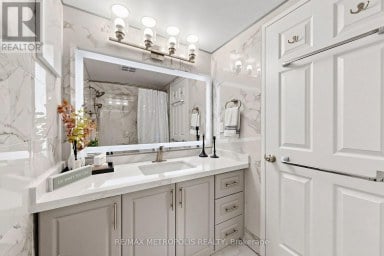 207 - 1111 BOUGH BEECHES BOULEVARD Mississauga (Rathwood) Ontario photo 33