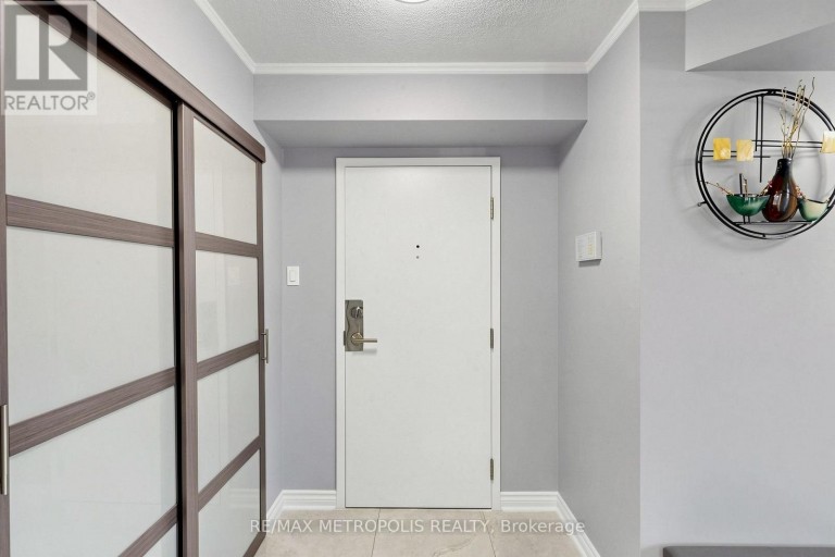 207 - 1111 BOUGH BEECHES BOULEVARD, Mississauga (Rathwood), Ontario, L4W4N1
