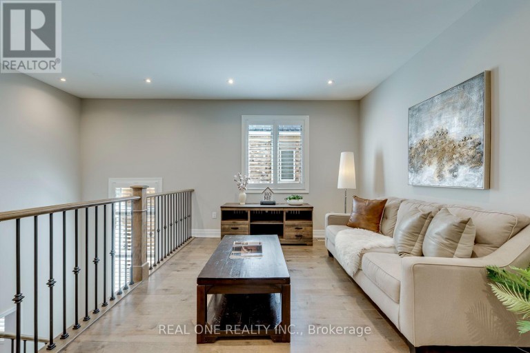 3181 SUNFLOWER DRIVE, Oakville (GO Glenorchy), Ontario, L6M4M2