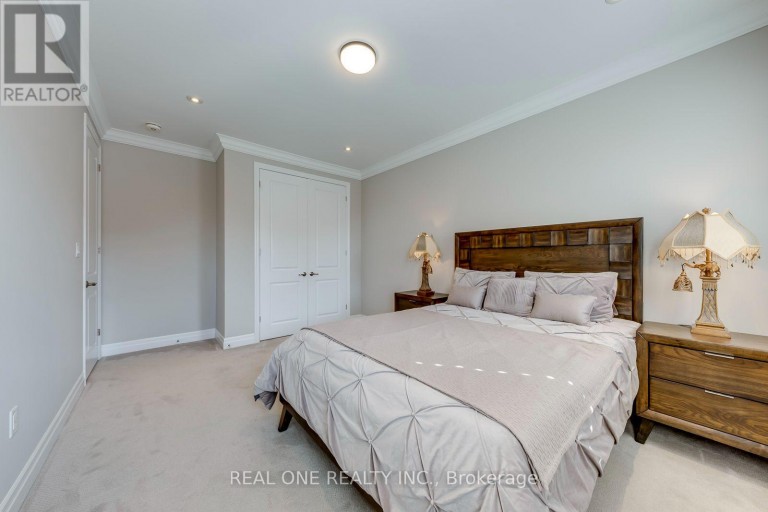 3181 SUNFLOWER DRIVE, Oakville (GO Glenorchy), Ontario, L6M4M2
