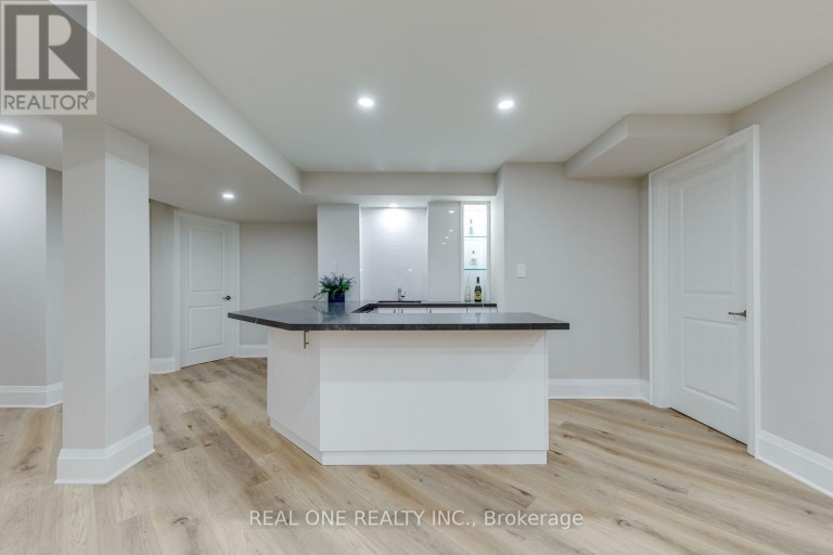 3181 SUNFLOWER DRIVE, Oakville (GO Glenorchy), Ontario, L6M4M2