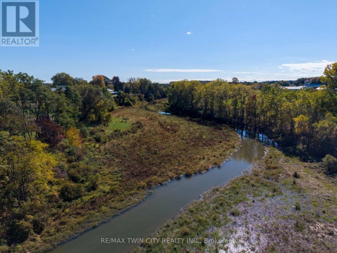 2173 COCKSHUTT ROAD, Norfolk (Waterford), Ontario, N0E1Y0