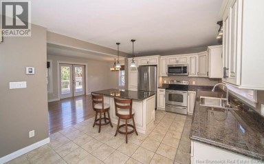 31 Riverview Drive Fredericton New Brunswick photo 3