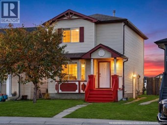 421 Martindale Drive NE Calgary Alberta photo 1