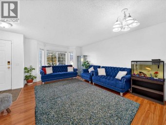 421 Martindale Drive NE Calgary Alberta photo 10