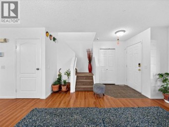 421 Martindale Drive NE Calgary Alberta photo 12