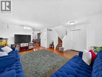 421 Martindale Drive NE Calgary Alberta photo 13