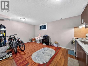421 Martindale Drive NE Calgary Alberta photo 42