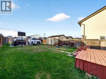 421 Martindale Drive NE Calgary Alberta photo 47