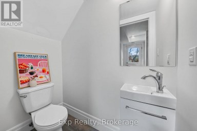1 DIVERBELT DRIVE Prince Edward County (Hallowell Ward) Ontario photo 11