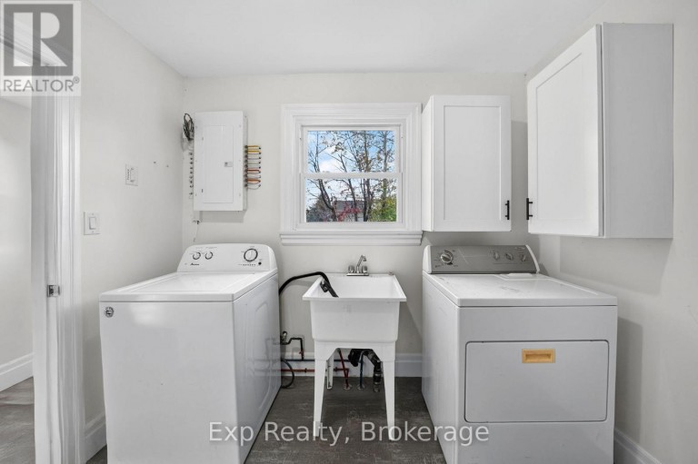1 DIVERBELT DRIVE, Prince Edward County (Hallowell Ward), Ontario, K0K2T0