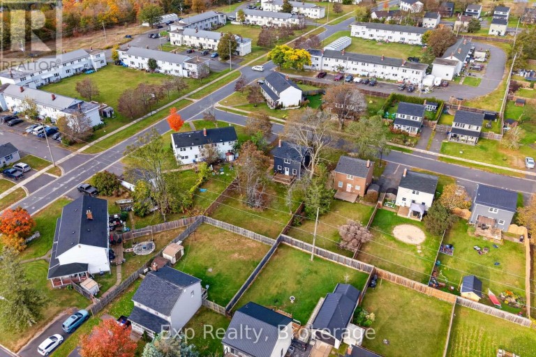 1 DIVERBELT DRIVE, Prince Edward County (Hallowell Ward), Ontario, K0K2T0