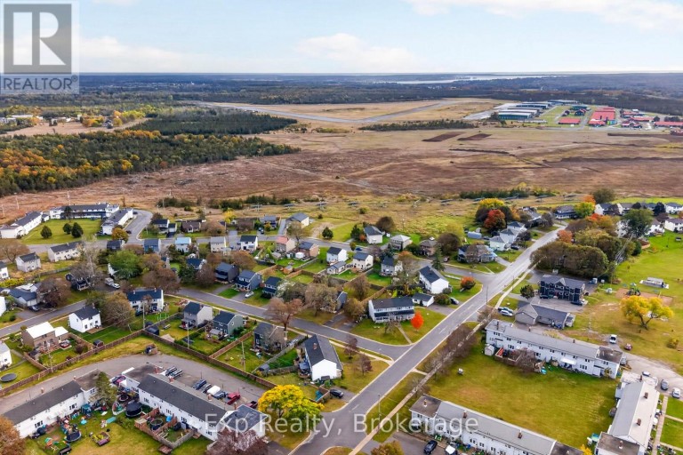 1 DIVERBELT DRIVE, Prince Edward County (Hallowell Ward), Ontario, K0K2T0