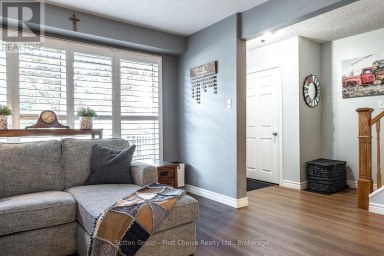 97 GRAHAM CRESCENT Stratford Ontario photo 7