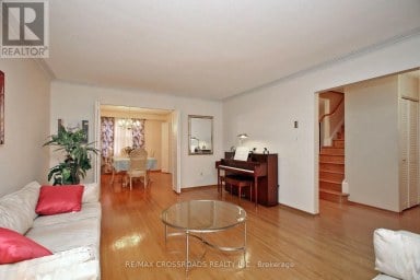 57 KIMBERDALE CRESCENT Toronto (L'Amoreaux) Ontario photo 4