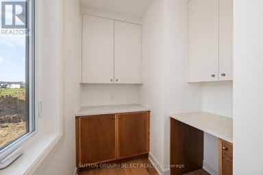 4401 GREEN BEND London South (South V) Ontario photo 13