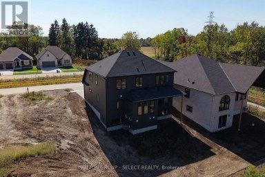 4401 GREEN BEND London South (South V) Ontario photo 32