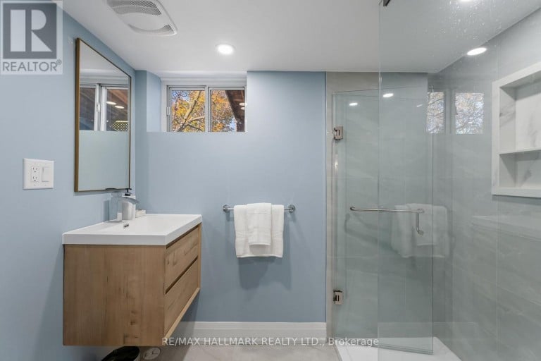 3 ARMADA COURT, Toronto (Woburn), Ontario, M1G1W9