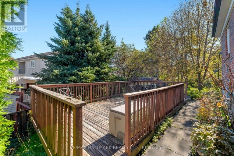 3 ARMADA COURT, Toronto (Woburn), Ontario, M1G1W9