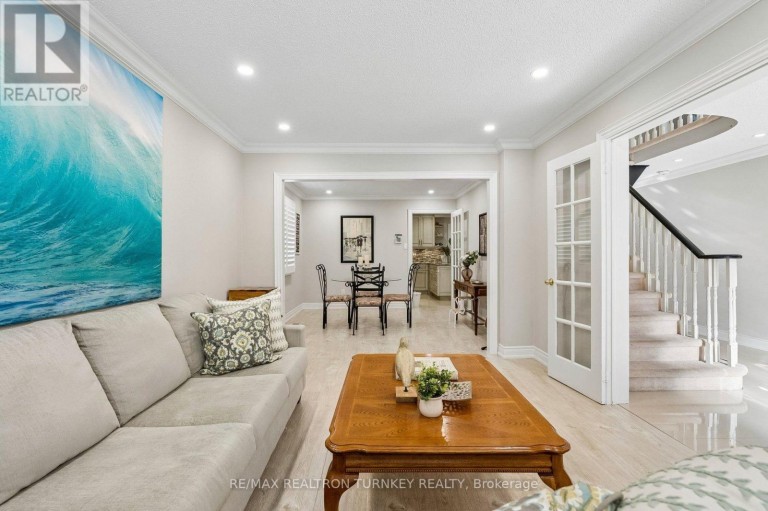 263 CHAMBERS CRESCENT, Newmarket (Armitage), Ontario, L3X1T1