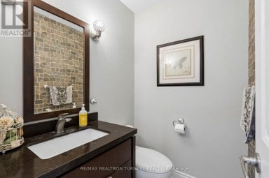263 CHAMBERS CRESCENT Newmarket (Armitage) Ontario photo 24