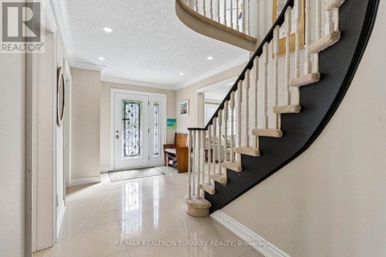 263 CHAMBERS CRESCENT, Newmarket (Armitage), Ontario, L3X1T1