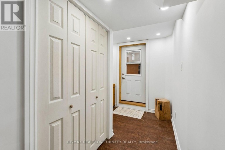 263 CHAMBERS CRESCENT, Newmarket (Armitage), Ontario, L3X1T1