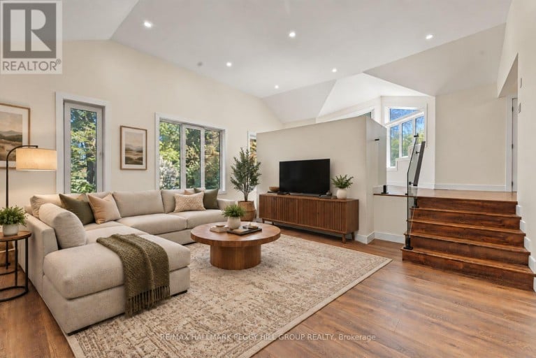 386 PETER STREET N, Orillia, Ontario, L3V5A7