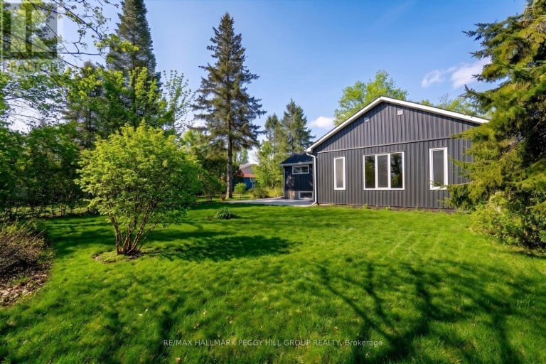 386 PETER STREET N, Orillia, Ontario, L3V5A7