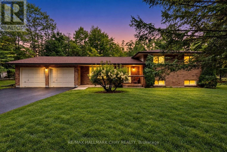 4 BINNIE DRIVE, Springwater (Minesing), Ontario, L9X0C4