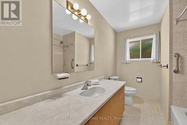 4 BINNIE DRIVE Springwater (Minesing) Ontario photo 14