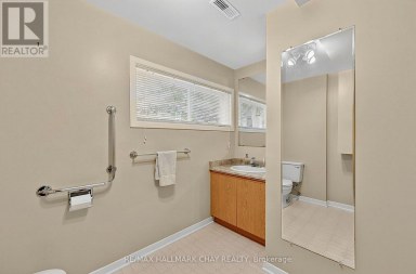 4 BINNIE DRIVE Springwater (Minesing) Ontario photo 19