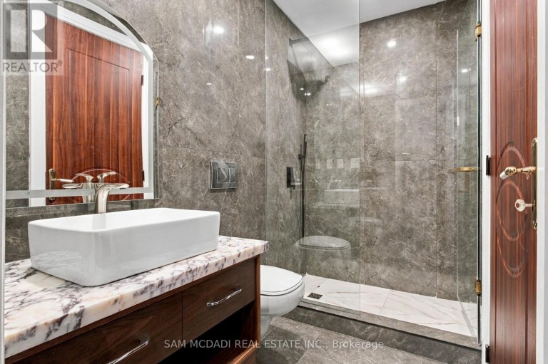 1897 BALSAM AVENUE, Mississauga (Clarkson), Ontario, L5J1L3