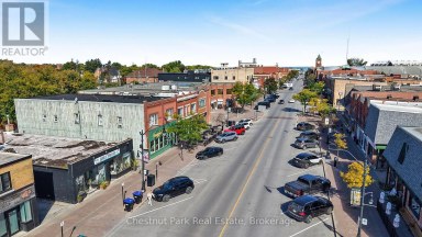 202-204-206 HURONTARIO STREET Collingwood Ontario photo 48