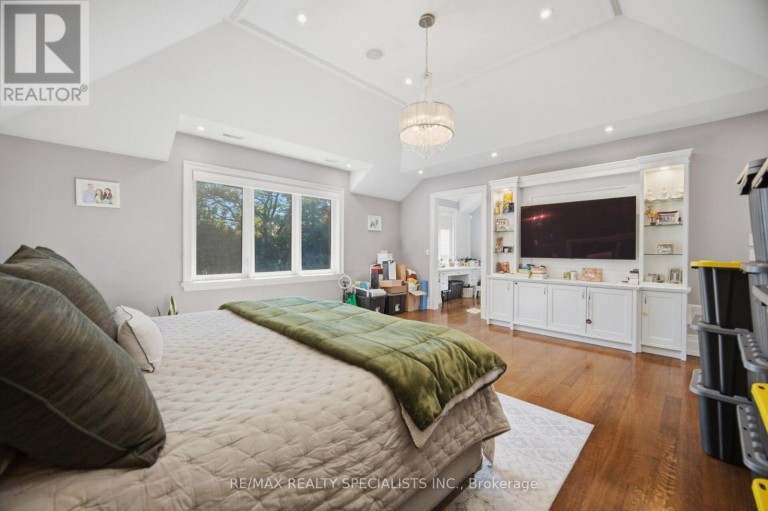 154 BURBANK DRIVE, Toronto (Bayview Village), Ontario, M2K1P1
