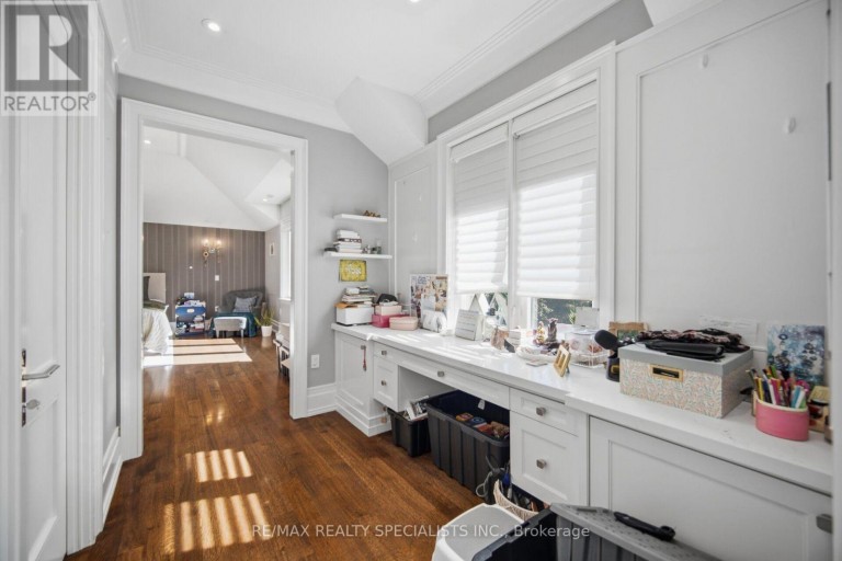 154 BURBANK DRIVE, Toronto (Bayview Village), Ontario, M2K1P1