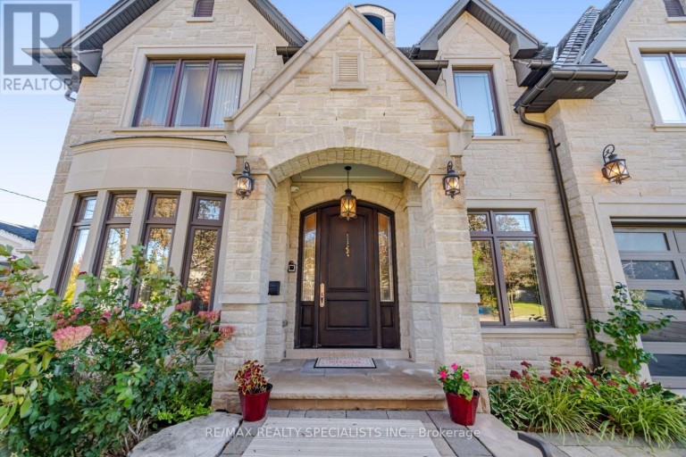 154 BURBANK DRIVE, Toronto (Bayview Village), Ontario, M2K1P1