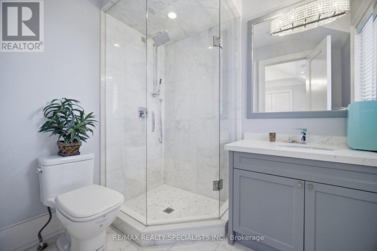 154 BURBANK DRIVE, Toronto (Bayview Village), Ontario, M2K1P1