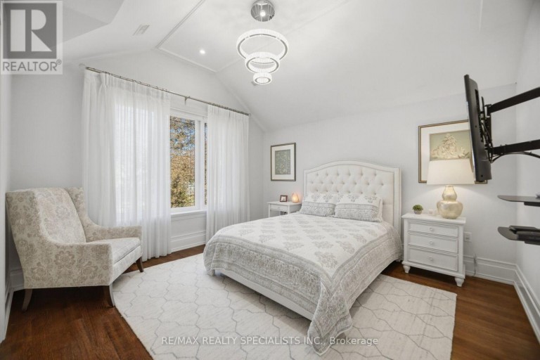 154 BURBANK DRIVE, Toronto (Bayview Village), Ontario, M2K1P1