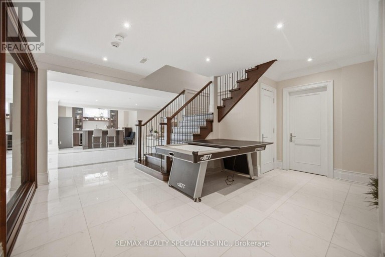 154 BURBANK DRIVE, Toronto (Bayview Village), Ontario, M2K1P1