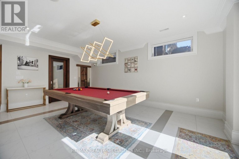 154 BURBANK DRIVE, Toronto (Bayview Village), Ontario, M2K1P1