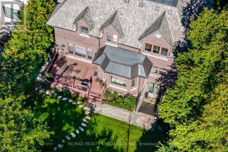 154 BURBANK DRIVE, Toronto (Bayview Village), Ontario, M2K1P1