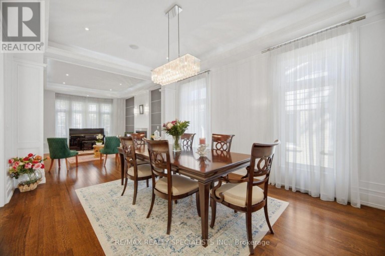 154 BURBANK DRIVE, Toronto (Bayview Village), Ontario, M2K1P1
