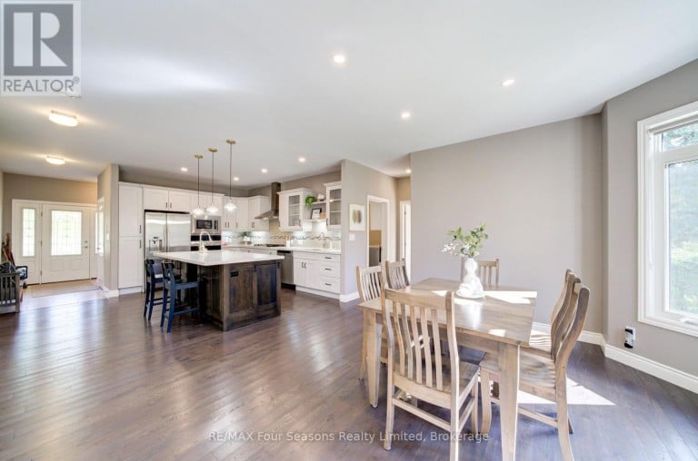 212 PEARSON STREET, Meaford, Ontario, N4L1Y4