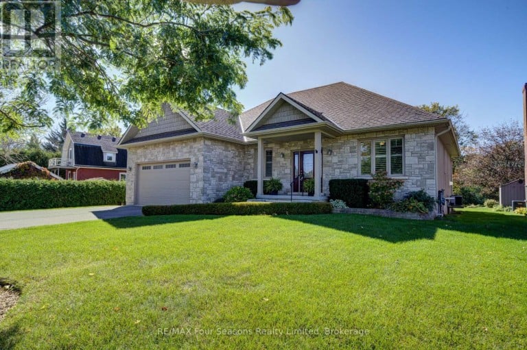 212 PEARSON STREET, Meaford, Ontario, N4L1Y4