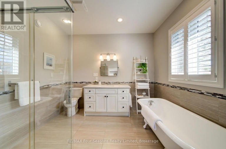 212 PEARSON STREET, Meaford, Ontario, N4L1Y4