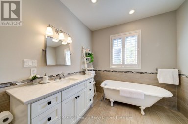 212 PEARSON STREET Meaford Ontario photo 28